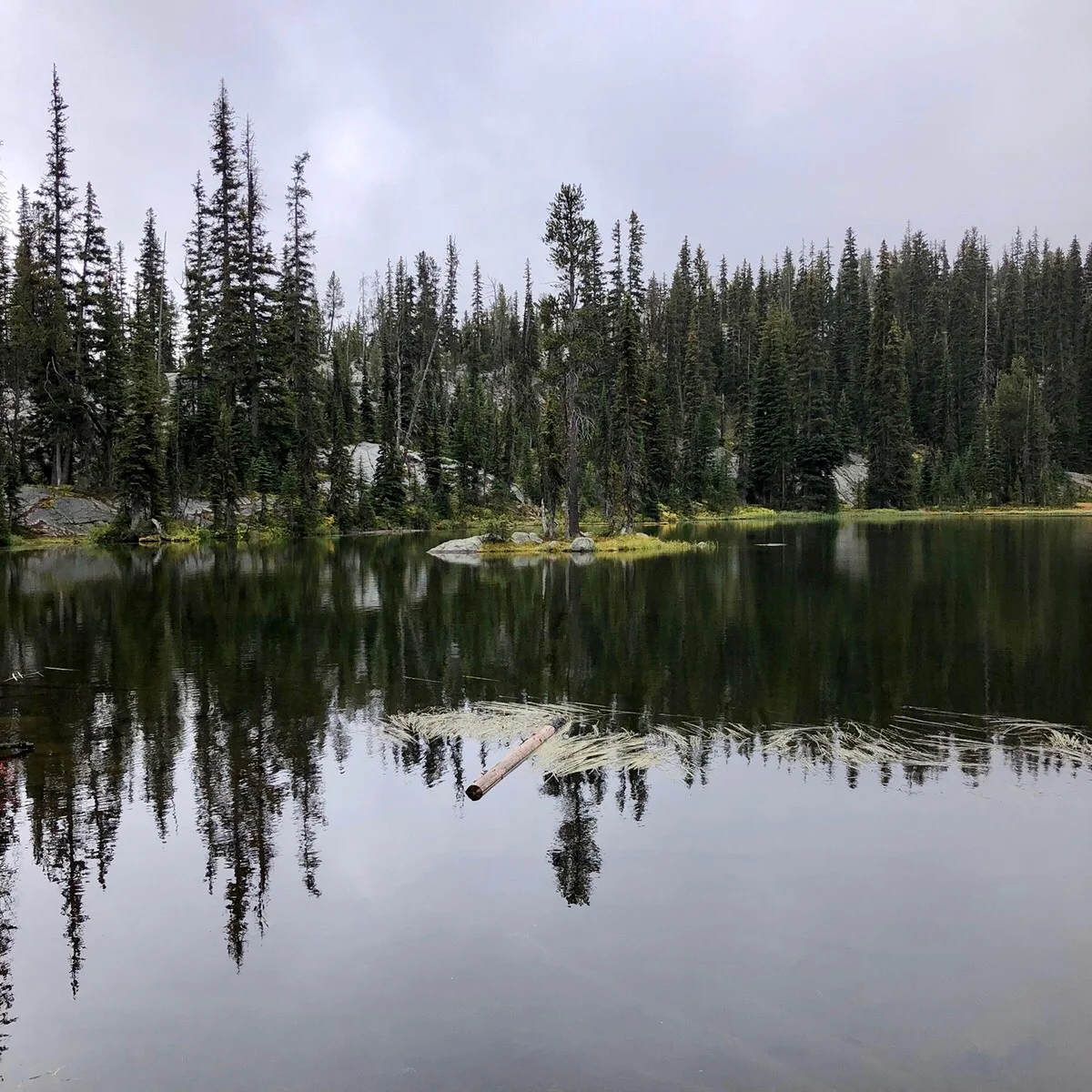 Glamping in Oregon alpine lake