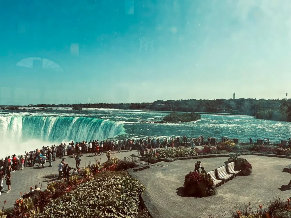 Promenade overlooking Niagara Falls
