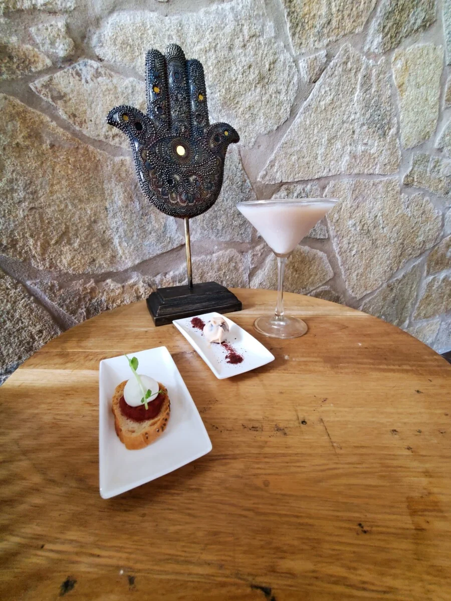 Small bites at Maival Armony.