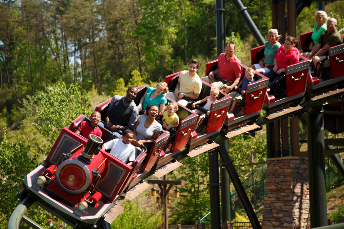 What to do at Dollywood Wander with WonderFire chaser
